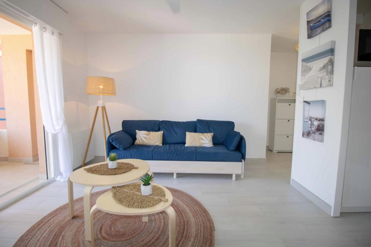 LUMINEUX Apt de 32 m renové PROCHE de la VILLE Fréjus Extérieur photo